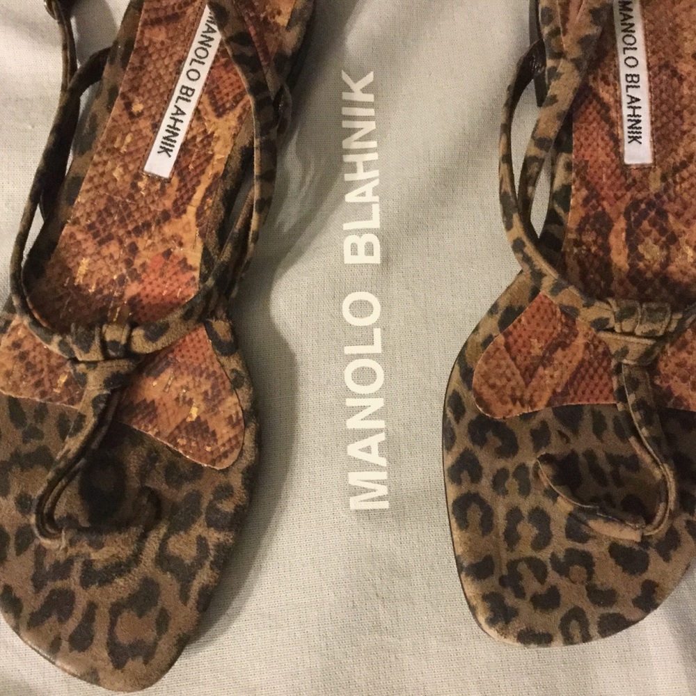 NEW Manolo Blahnik Strap Sandals